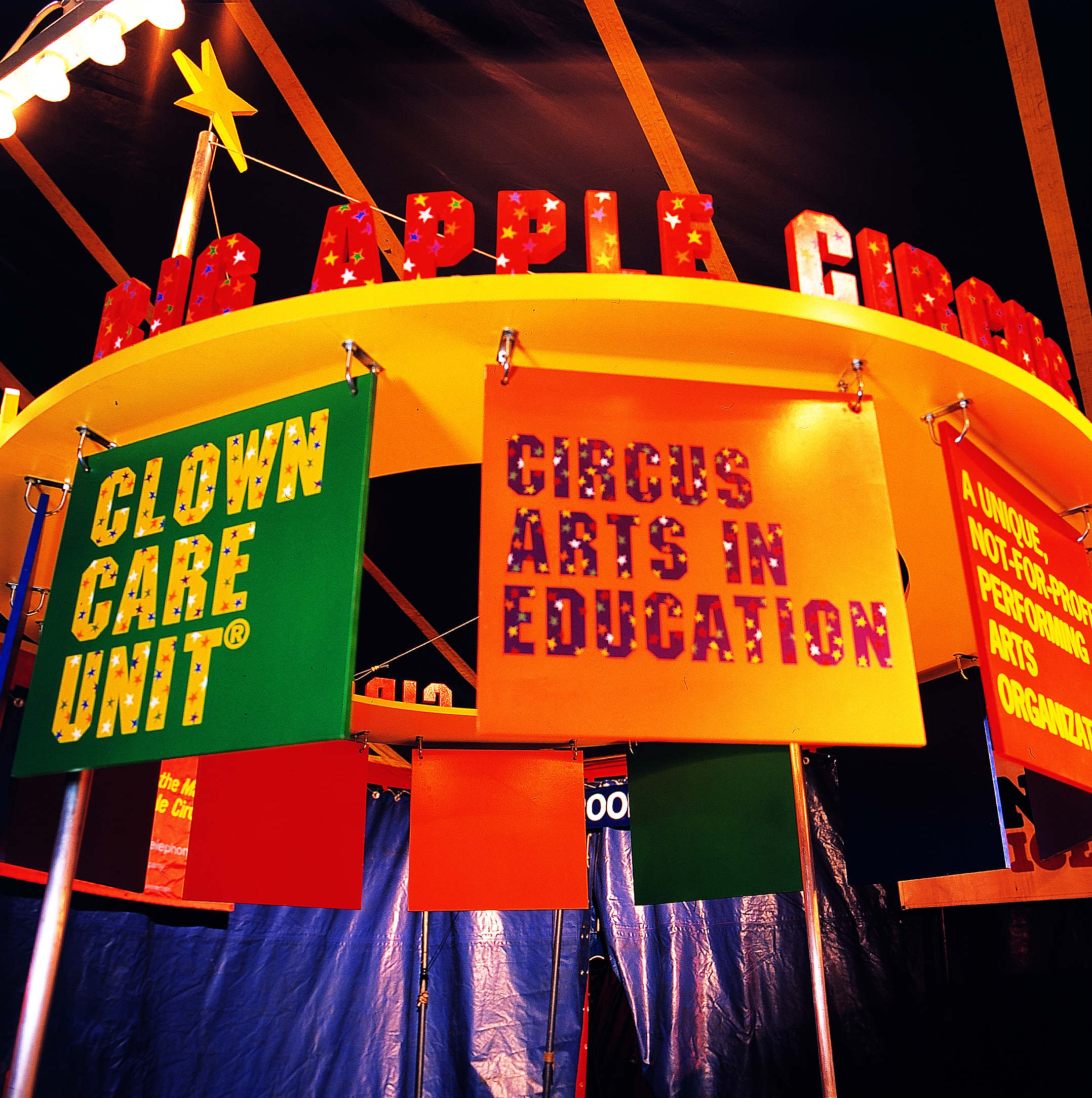 02 BIG APPLE CIRCUS-3